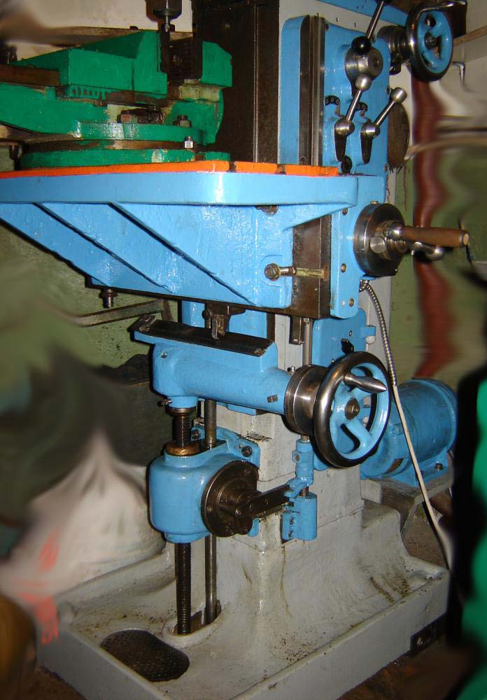 Фото фрезерного універсального верстата 678М